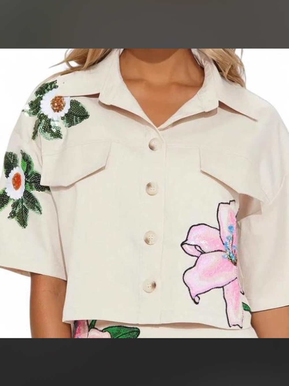 Floral Cropped Button-Up Shirt in Cream and Pink